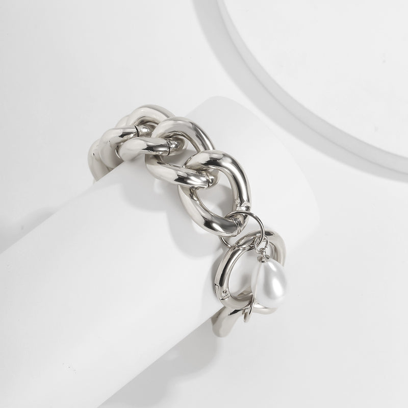 Exaggerated Hollow Aluminum Chain Baroque Pearl Bracelet
